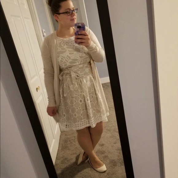 Women’s Work Dress - size 12 - flower pattern - Picture 7 of 8